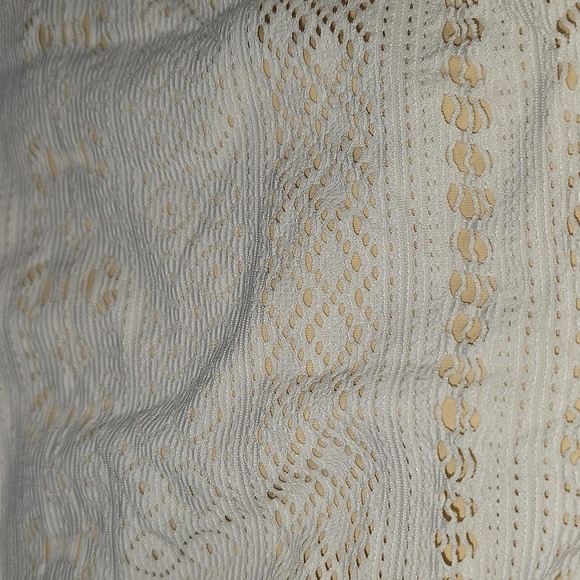 NWOT Bleu Rod Beattie Sneak Peek Crochet Side Tab Hipster Bikini Bottoms White 4 - Picture 6 of 10